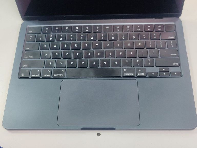 Распродажа Apple macbook air 13.6'' a3113/m3/ram16gb/ssd256gb/gpu 8 core, продавец Техноскарб