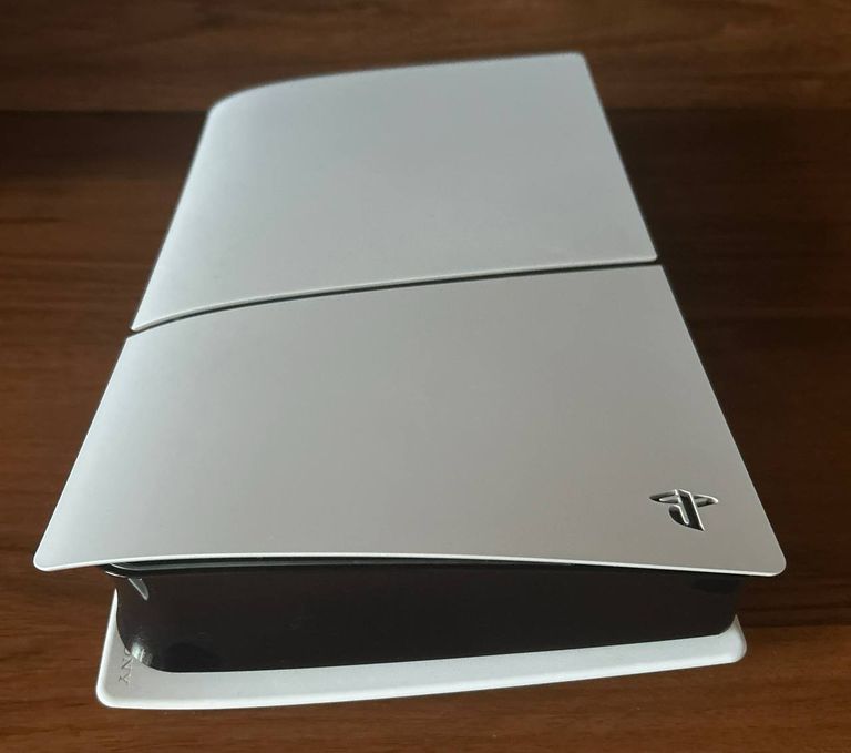 Купити Sony PlayStation 5 Slim 1TB (1000040591) Б/У