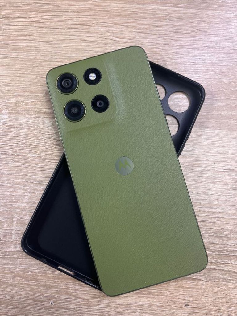 Дешиво Motorola moto g15 8/512gb iguana с ломбарда