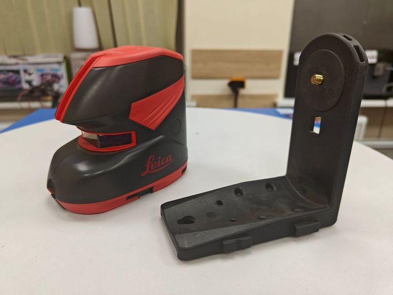 Оголошення Leica lino l2g+ Б/У