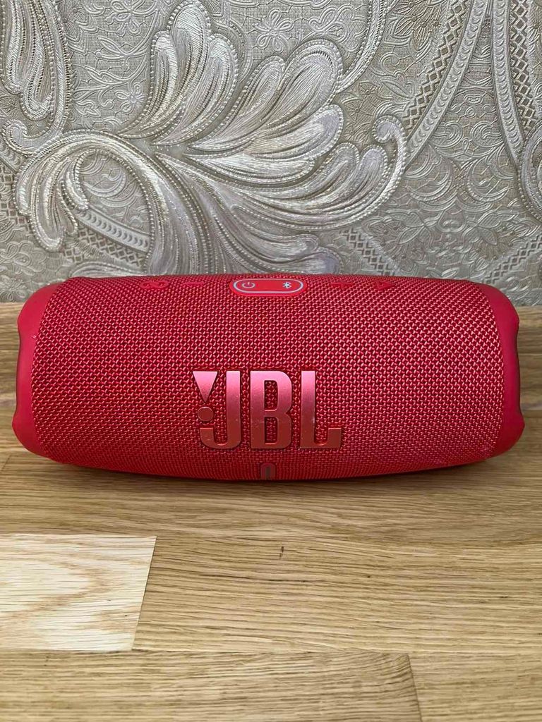 Оголошення Jbl Charge 5 Red (JBLCHARGE5RED) Б/У