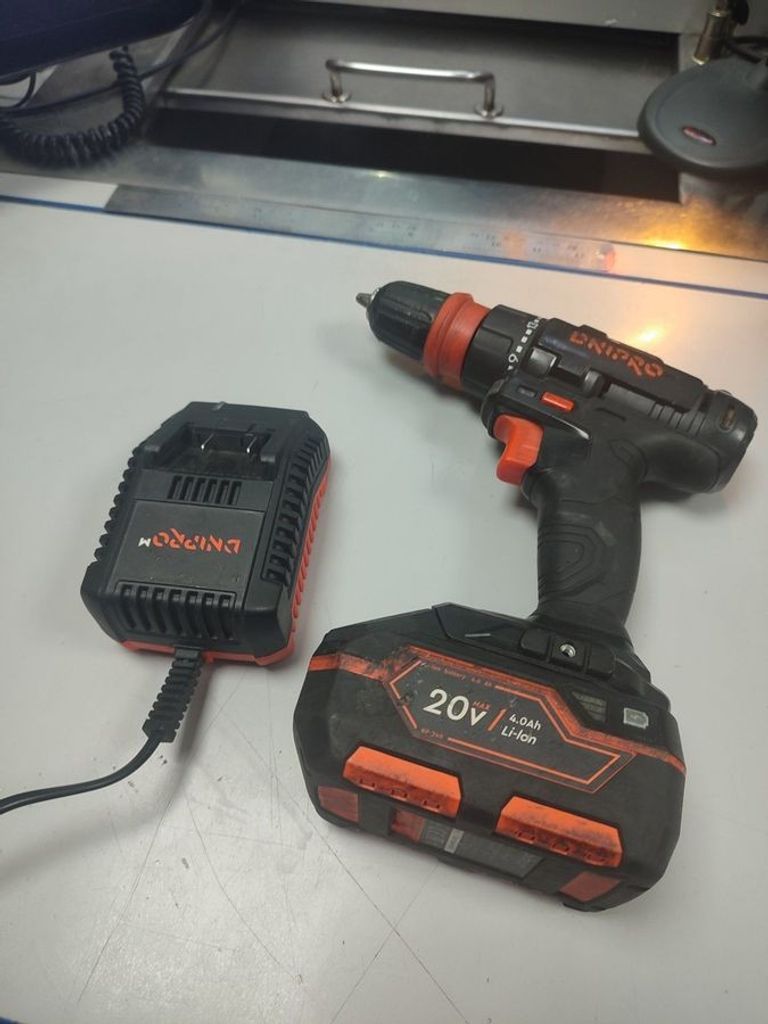 Купити Dnipro-M cd-218q + 1акб 2ah + зп Б/У