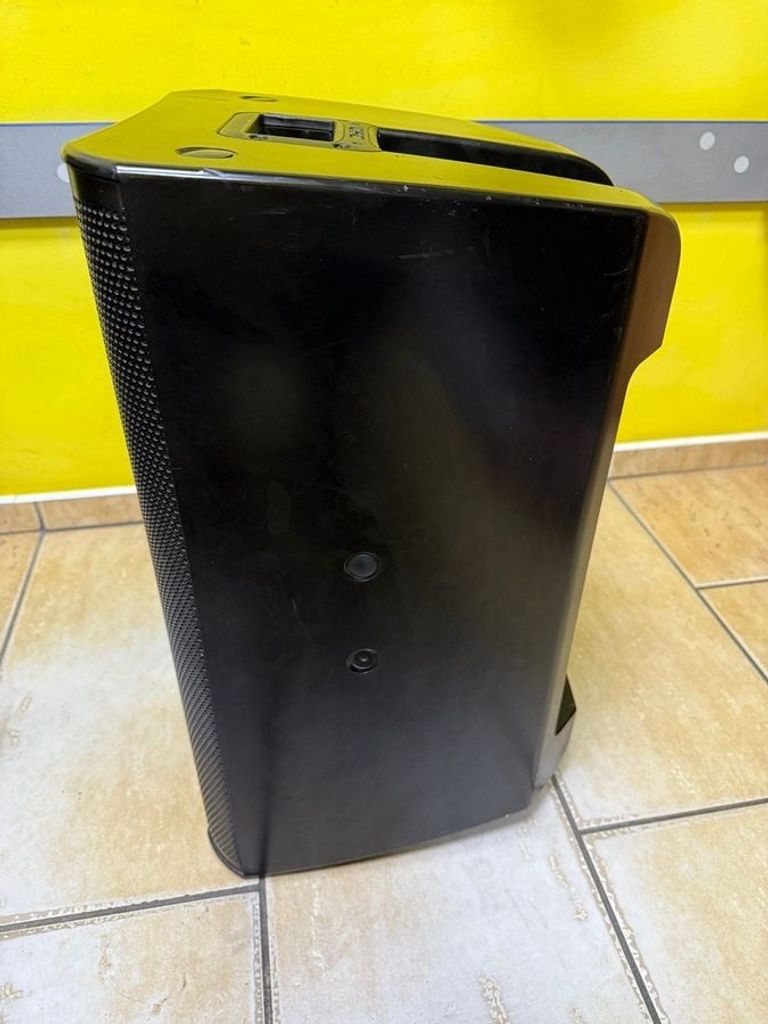 Оголошення Qsc K12 Б/У