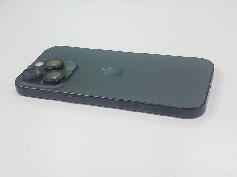 Apple iPhone 16 Pro 256GB eSIM Black Titanium (MYMG3) Код:01-200801564. Изображение 7