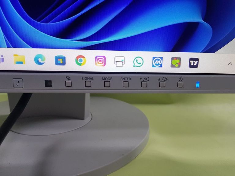 Объявление EIZO FlexScan EV2316W Б/У