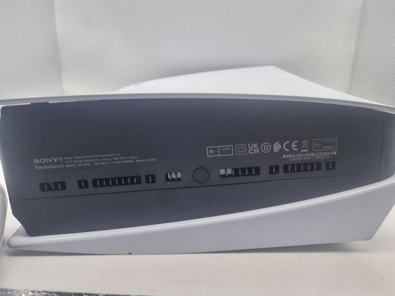 Sony PlayStation 5 825GB Код:01-200795786. Зображення 5