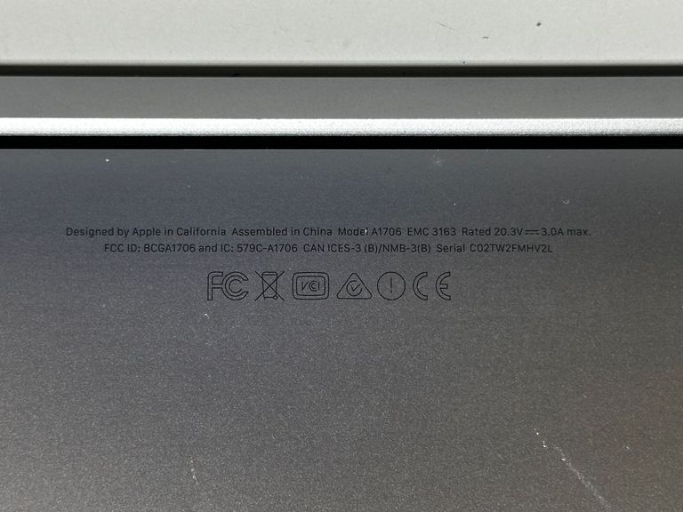 Apple a1706 macbook pro 13,3" core i5 3.1ghz /ram 8gb /ssd 256/ gpu intel iris plus 650 1536mb Код:01-200795626. Изображение 9