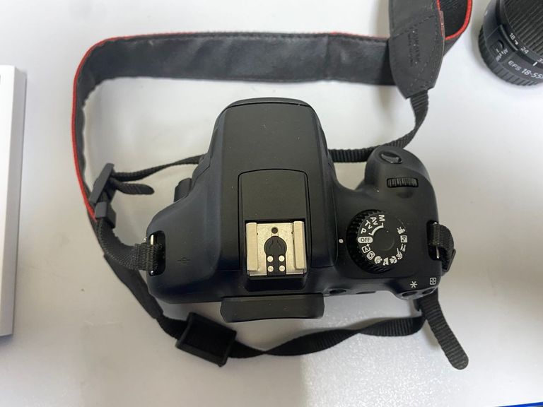 Canon eos 4000d + ef-s 18-55 1:3.5-5.6 iii Код:01-200810347. Изображение 5