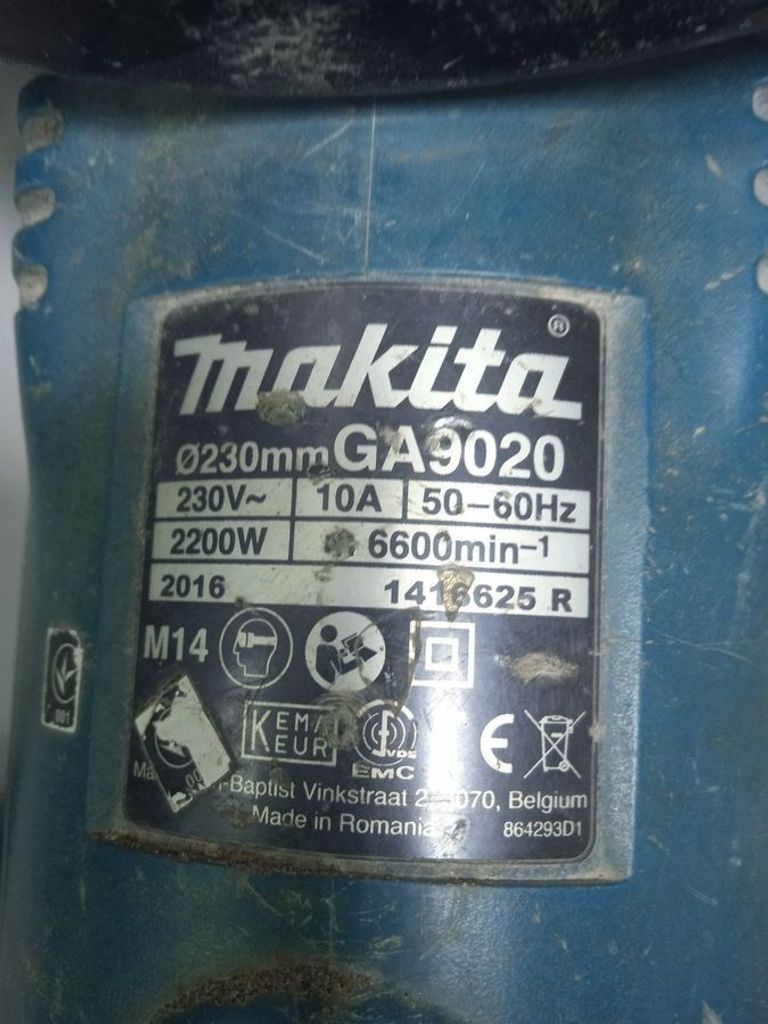 Купить Makita GA9020 Б/У