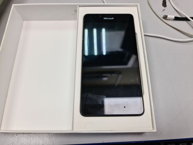 Оголошення Microsoft lumia 950 dual sim Б/У