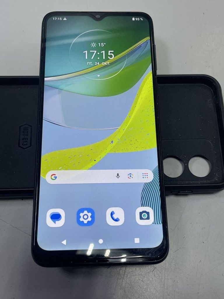 Купити Motorola moto e13 8/128gb xt2345-3 Б/У