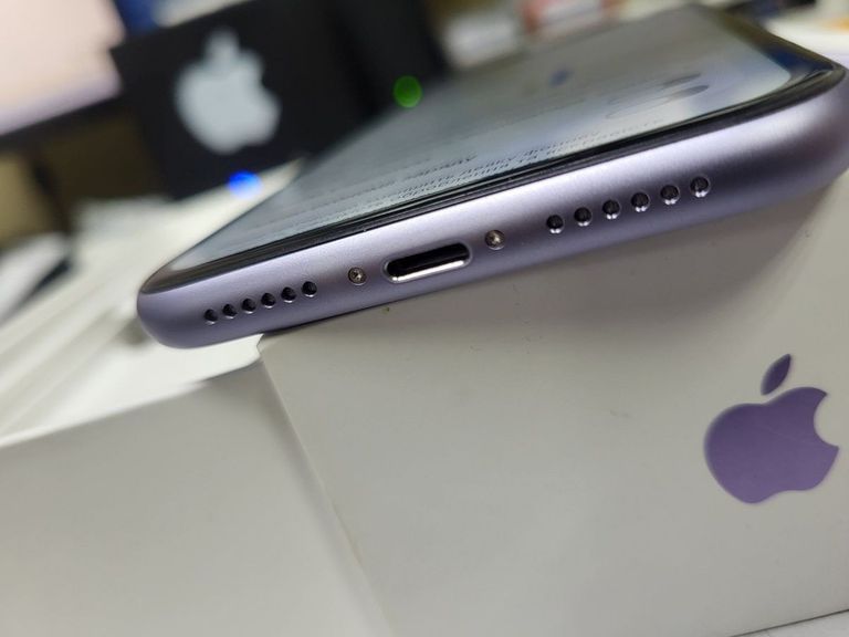 Купити Apple iphone 11 64gb Б/У