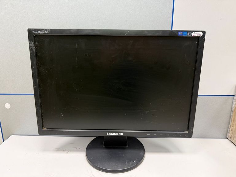 Оголошення Samsung 943nw Б/У