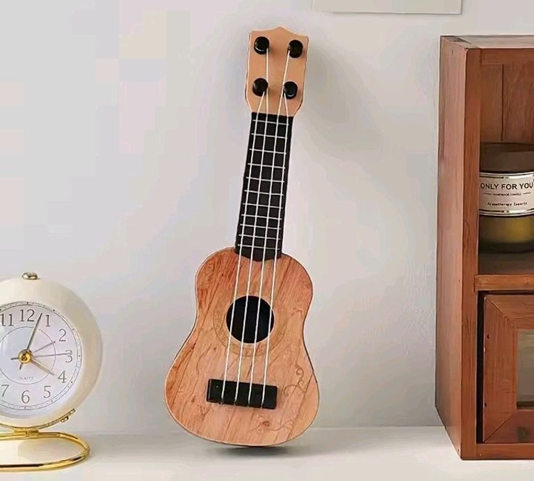 Іграшкова гітара із медіатором Код:null. Зображення 5