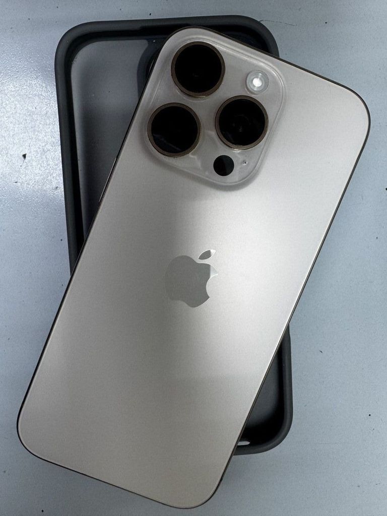 Объявление Apple iphone 16 pro 256gb Б/У