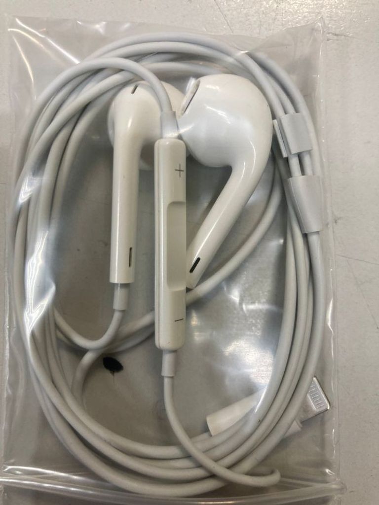Объявление Apple earpods with lightning connector Б/У
