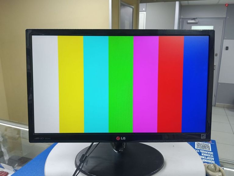 Купити Lg 22ea53vq Б/У
