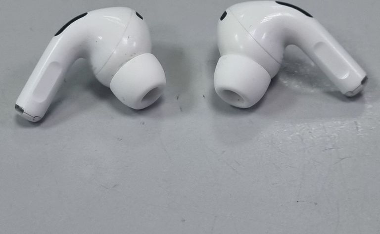 Apple airpods pro 2nd generation with magsafe charging case usb-c Код:01-200918873. Изображение 8