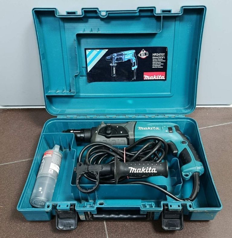 Дешиво Makita HR2470T с ломбарда