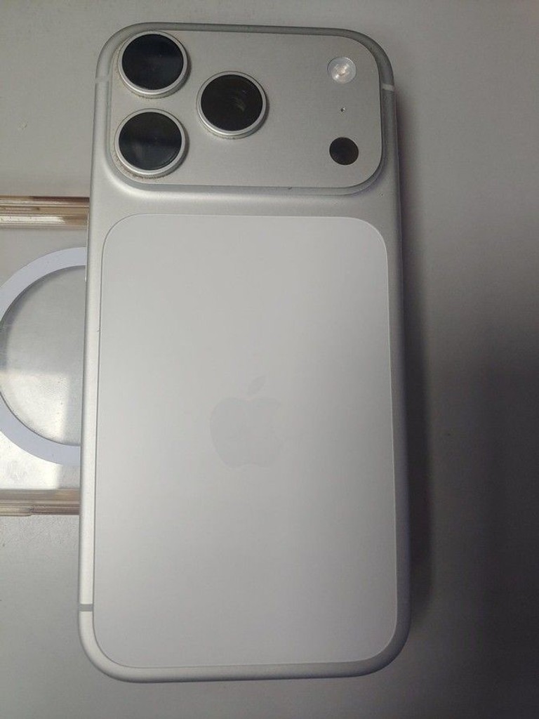 Розпродаж Apple iPhone 17 Pro 256GB Deep Blue (MG8J4), продавець Техноскарб