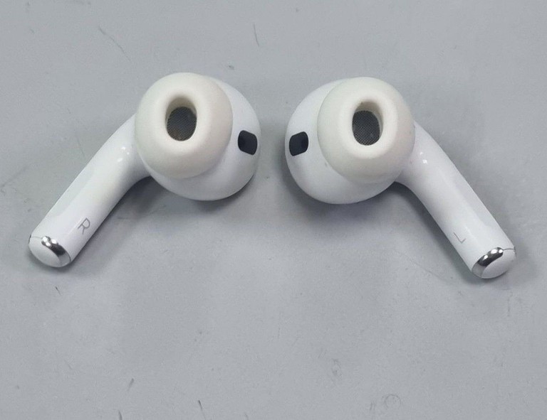 Apple airpods pro 2nd generation magsafe Код:01-200939812. Изображение 12