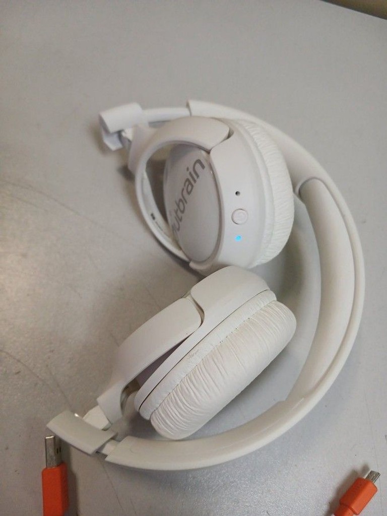 Дешево Jbl tune 500bt з ломбарду