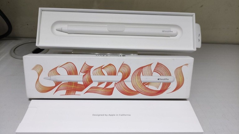 Купить Apple pencil pro Б/У