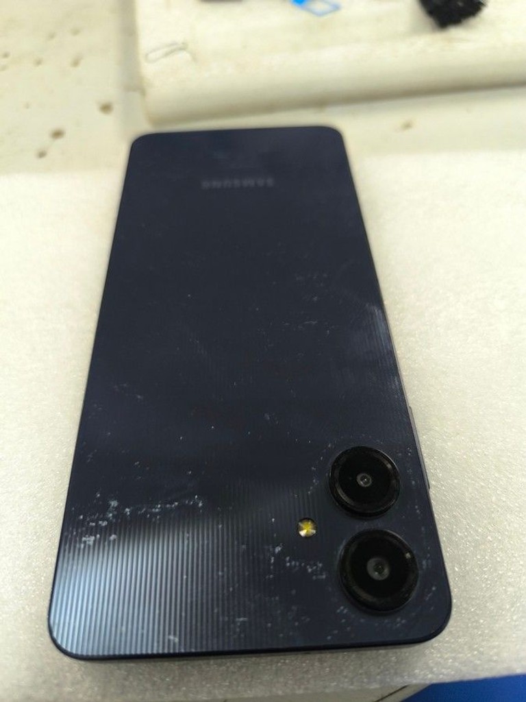 Дешево Samsung galaxy a06 4/128gb з ломбарду