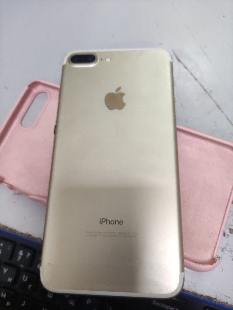 Дешево Apple iphone 7 plus 128gb з ломбарду