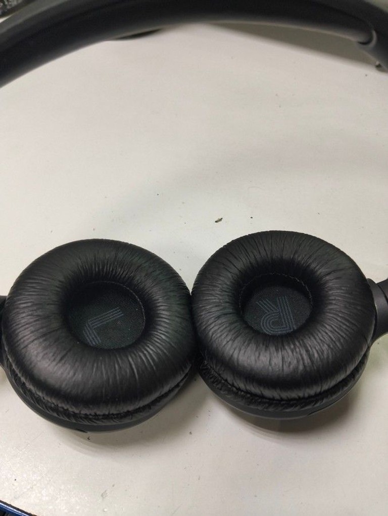 Купити Jbl tune 520bt Б/У