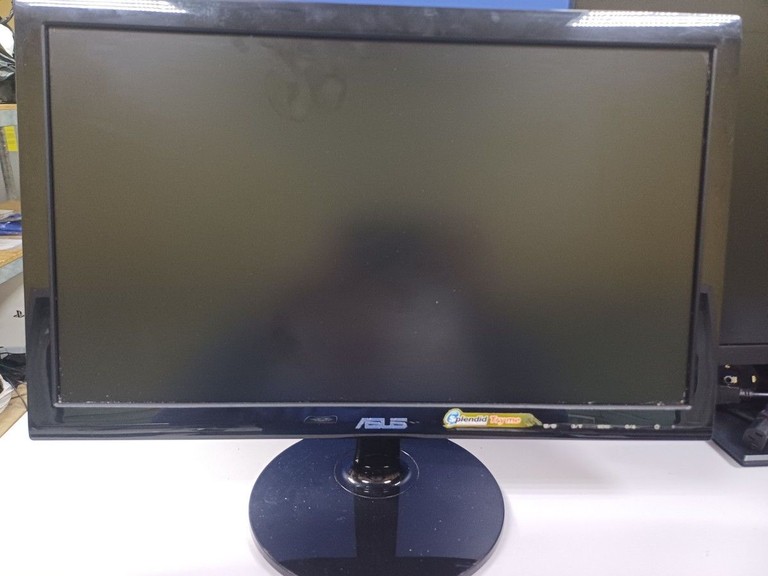 Купити Asus vs197 Б/У