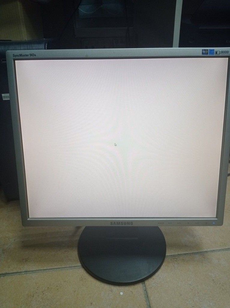 Купити Samsung 943nw Б/У