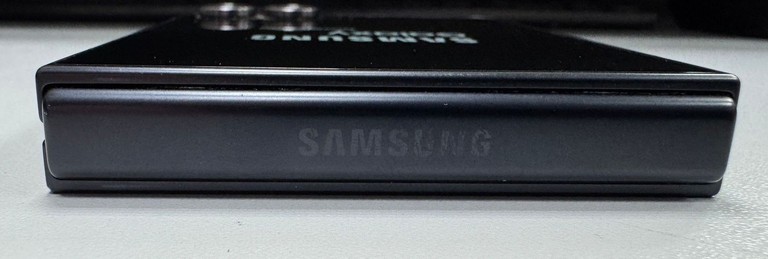 Розпродаж Samsung galaxy flip7 12/256gb, продавець Техноскарб