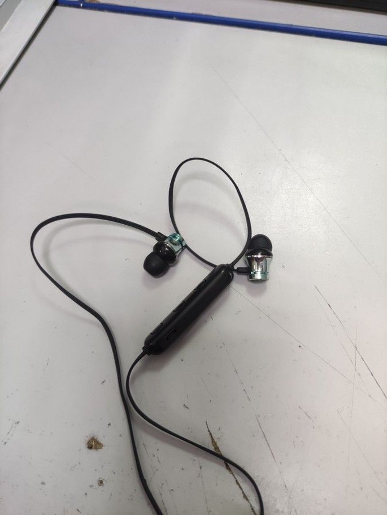 Дешево Навушники Bluetooth Air Music Pro4 white  з ломбарду