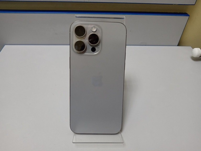 Розпродаж Apple iphone 15 pro max 256gb esim, продавець Техноскарб