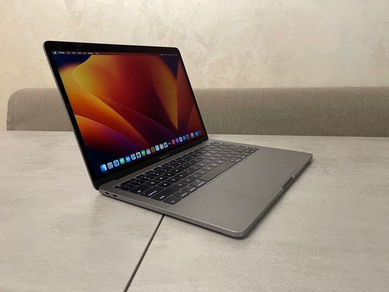 Дешиво Apple MacBook Pro 13 A1708 (2017), 13.3" Retina IPS, i5-7360U, 8GB, 128GB с ломбарда