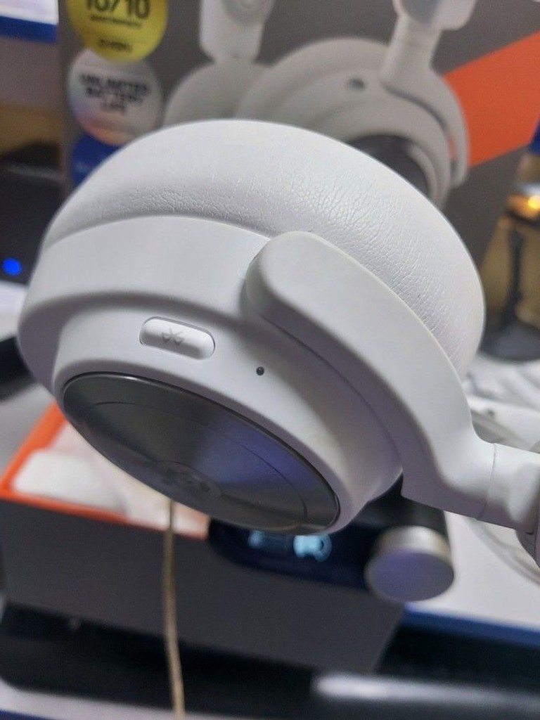 Дешево Steelseries arctis nova pro wireless x з ломбарду