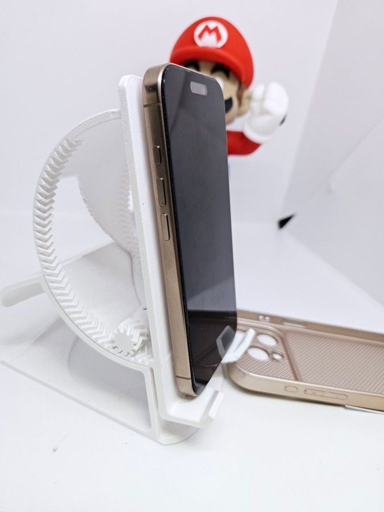 Apple iPhone 16 Pro 128GB eSIM Desert Titanium (MYMC3) Код:01-201075289. Зображення 9