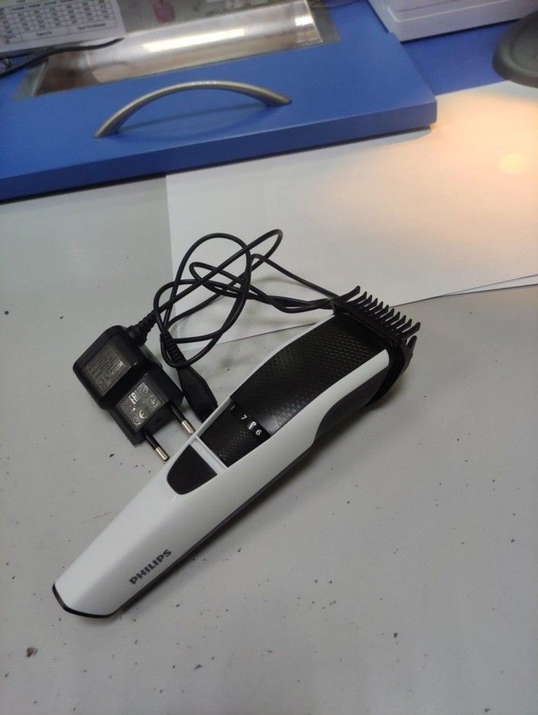 Купить Philips Beardtrimmer Series 3000 BT3206/14 Б/У