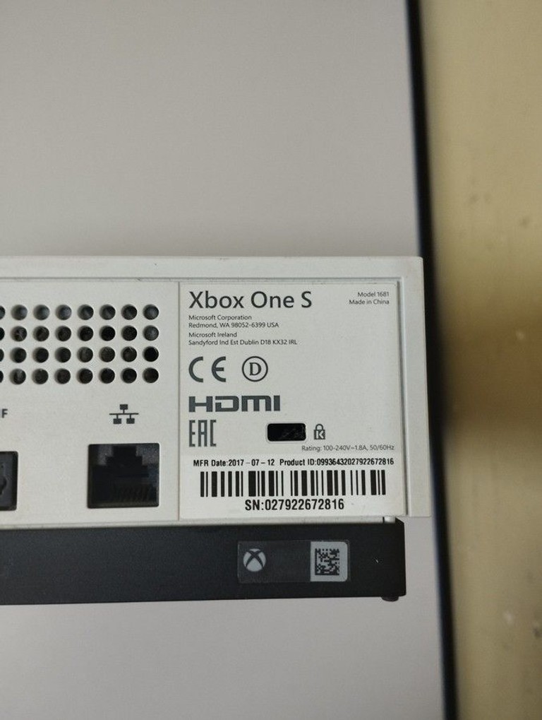 Microsoft Xbox One S 1TB Код:01-201094680. Изображение 5