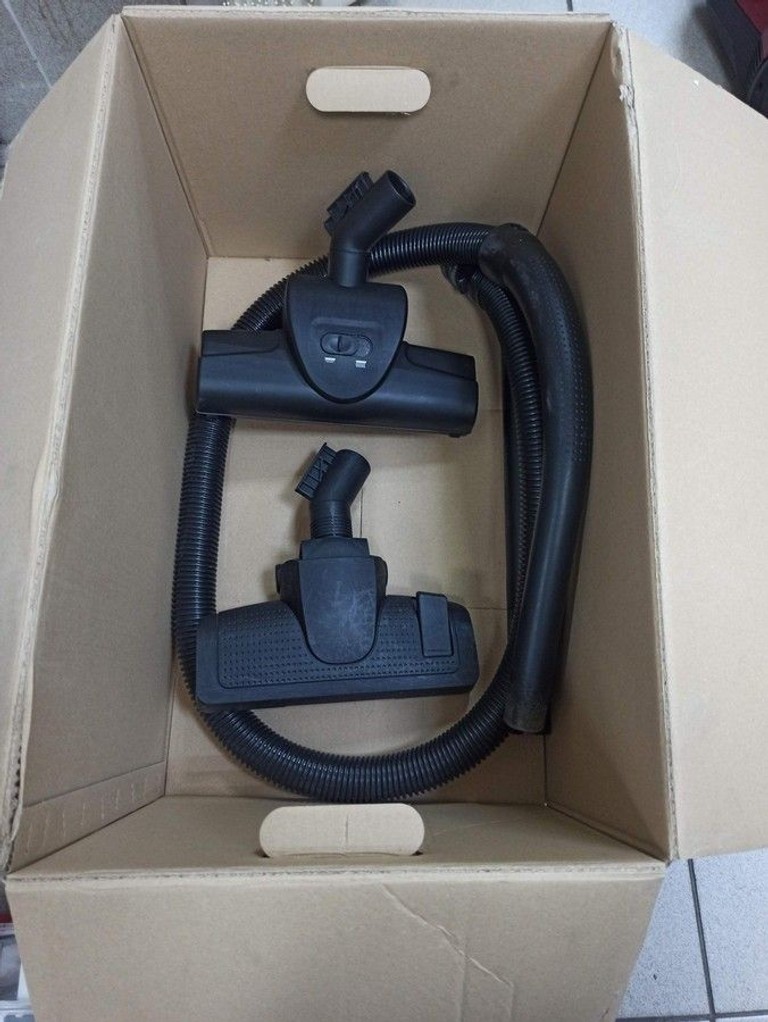 Купить Bosch Serie 4 BGC21X350 Б/У