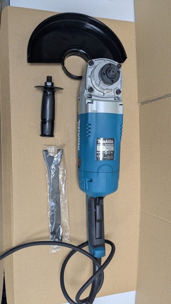 Дешево Makita GA9020RF з ломбарду