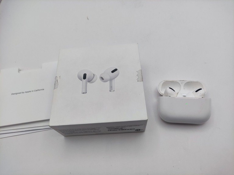 Купить Apple AirPods Pro (MWP22) Б/У