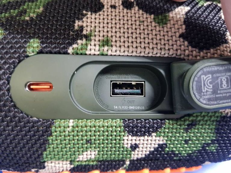 Розпродаж Jbl charge 5, продавець Техноскарб