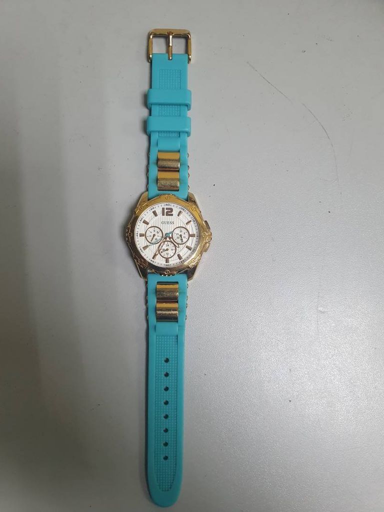 Guess W0325L10