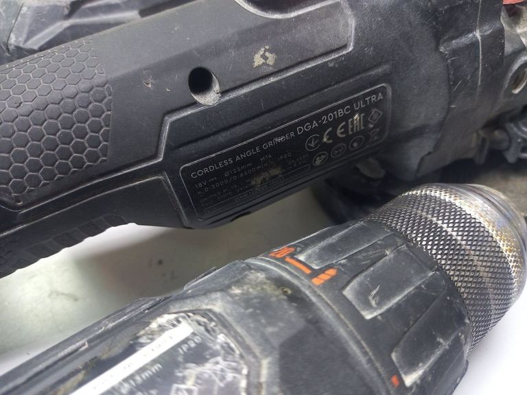 Дешиво Dnipro-M dga-201bc ultra / cd-200t / 2акб 6,0ah bp-260 / зп fc-230 с ломбарда