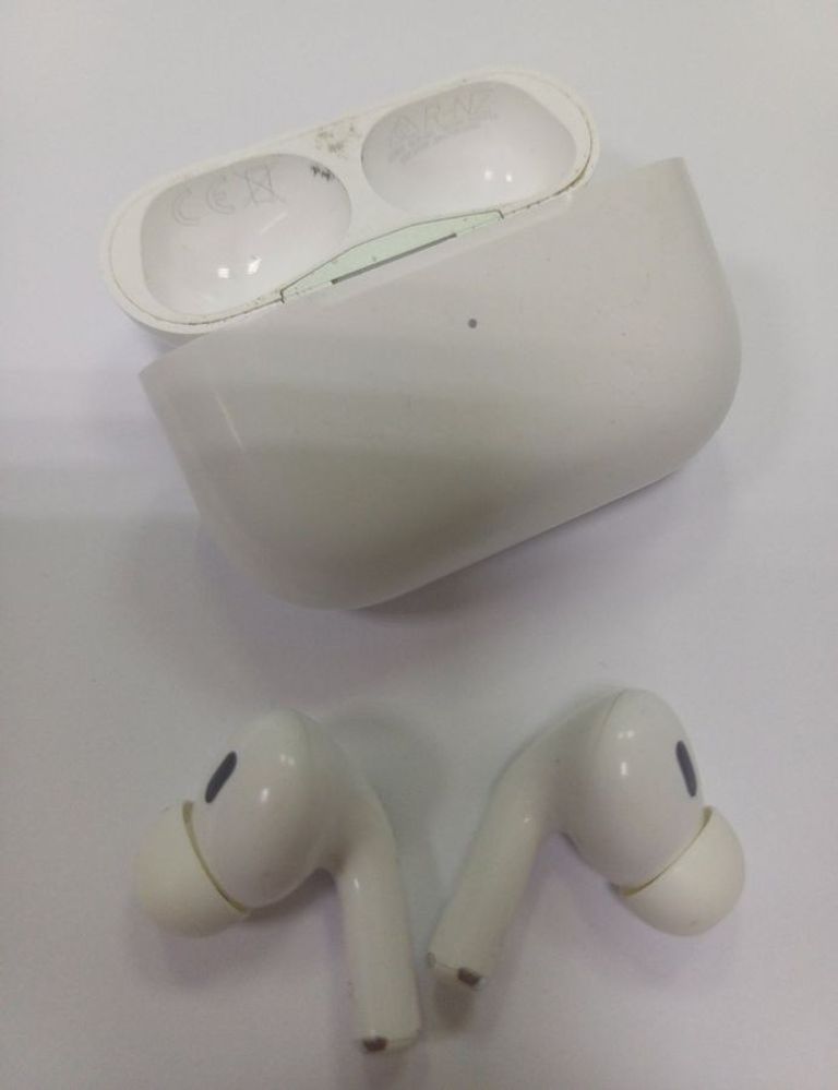 Розпродаж Apple airpods pro 2nd generation with magsafe charging case usb-c, продавець Техноскарб