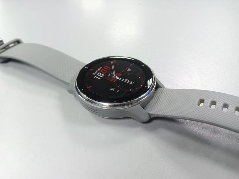 Купити Garmin venu 2 plus s. steel bezel w. powder g. case and s Б/У