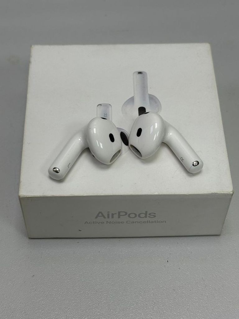 Apple airpods 4 with active noise cancellation Код:01-200778544. Изображение 12