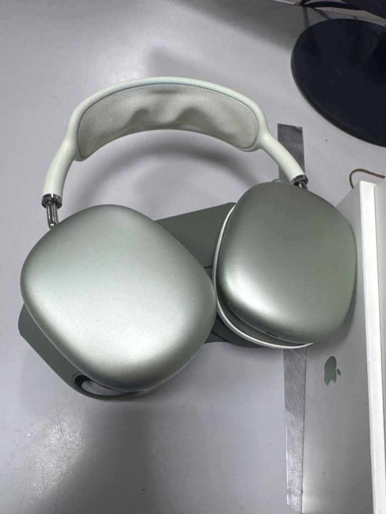 Купити Apple airpods max Б/У